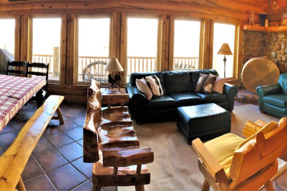 Red Rock Ranch Log Cabin: Large, Fully Furnished